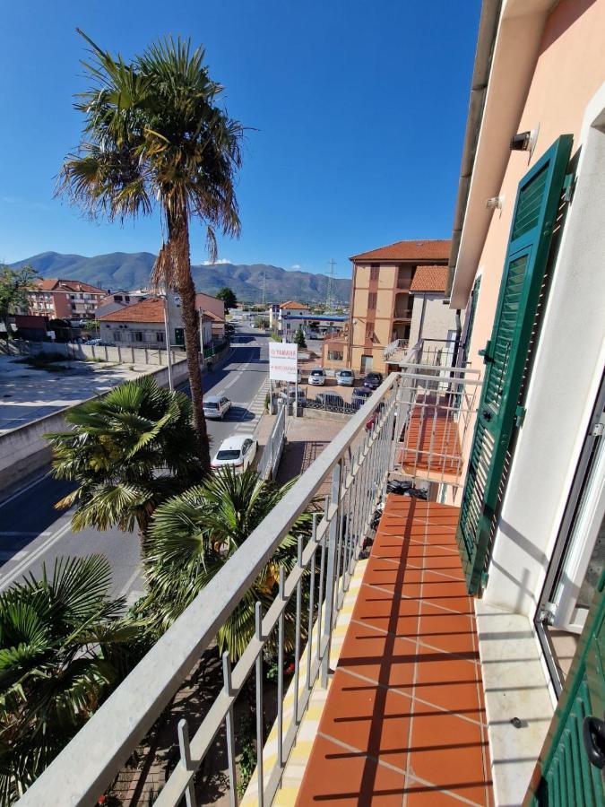 Appartamento Palm House Albenga Esterno foto